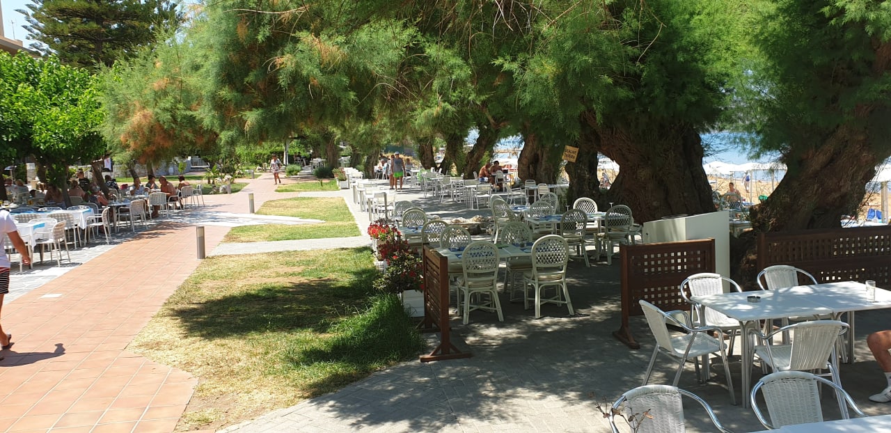 Gastro Giannoulis Santa Marina Beach