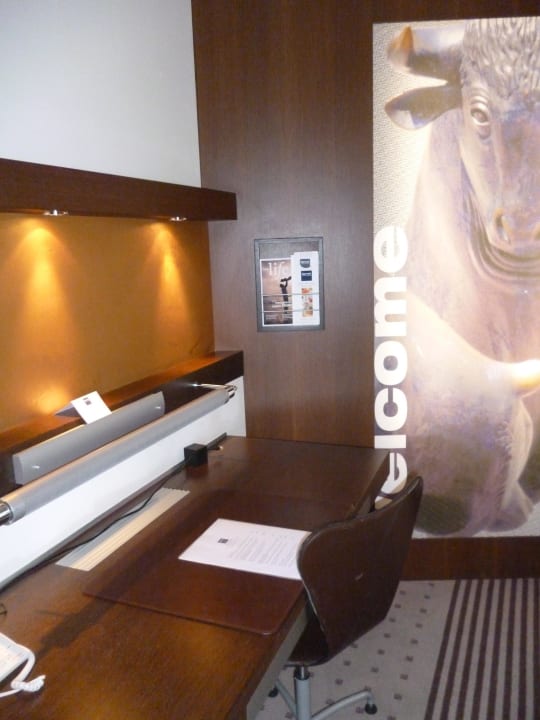 Schreibtisch Essential by Dorint Frankfurt-Niederrad