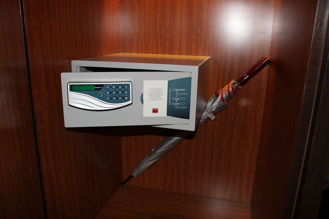 Safe und Schirm Hotel Traders Kuala Lumpur