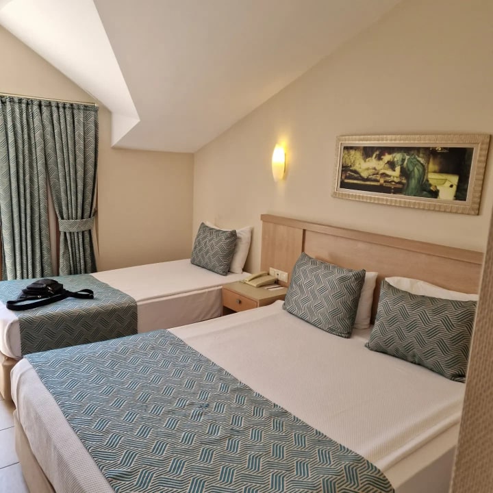 Zimmer Can Garden Resort