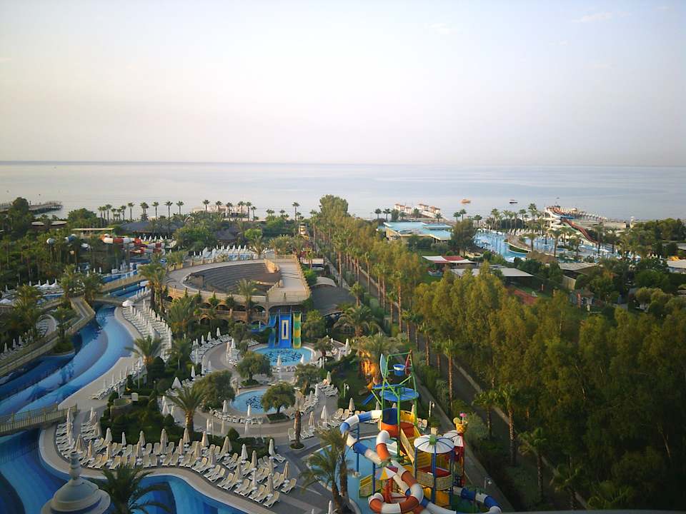 Pool Royal Holiday Palace