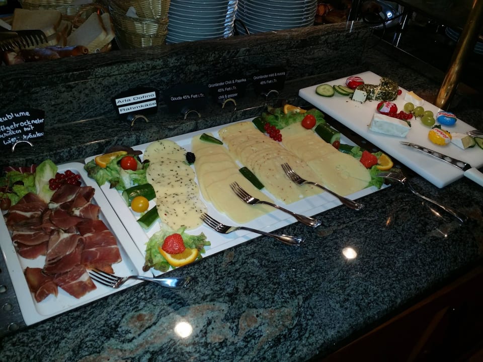 Aufschnitt Sure Hotel by Best Western Wilhelmshaven City