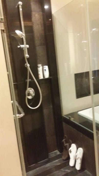 Dusche Cape Panwa Hotel