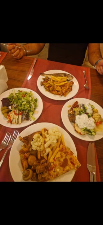 Gastro Terrace Elite Resort