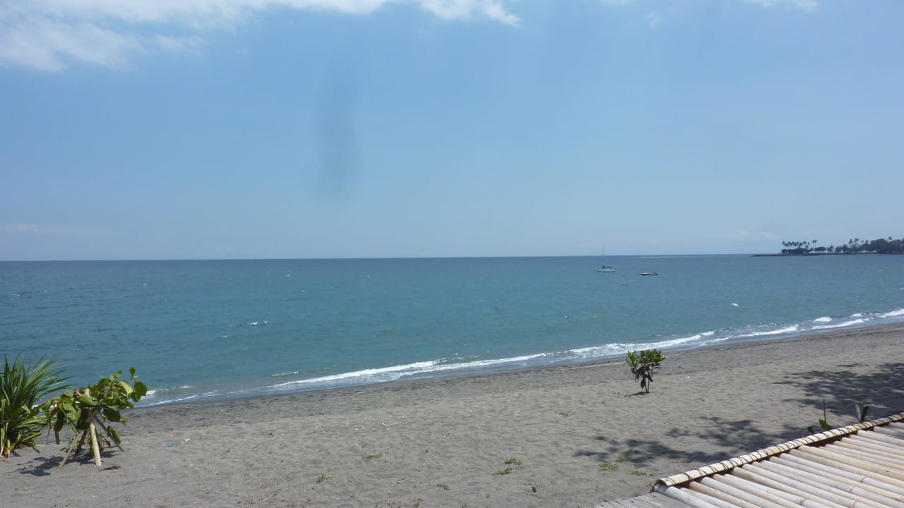 Blick vom Pool Hotel Sunset House Lombok