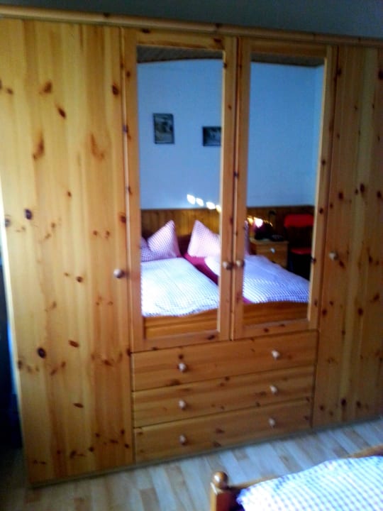 Das urige Schlafzimmer Bauernhof & Pension Haus Ibe