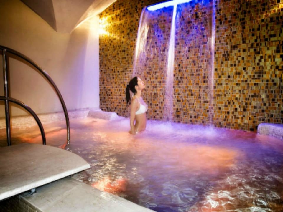 Spa Golden Tower Hotel