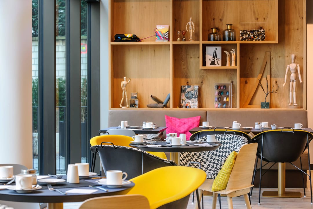Frühstücksbereich Mercure Berlin Wittenbergplatz