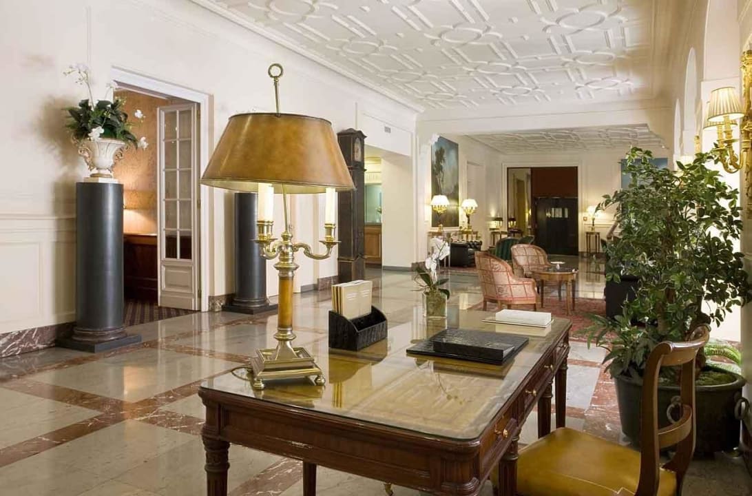 Hall Grand Hotel Sitea