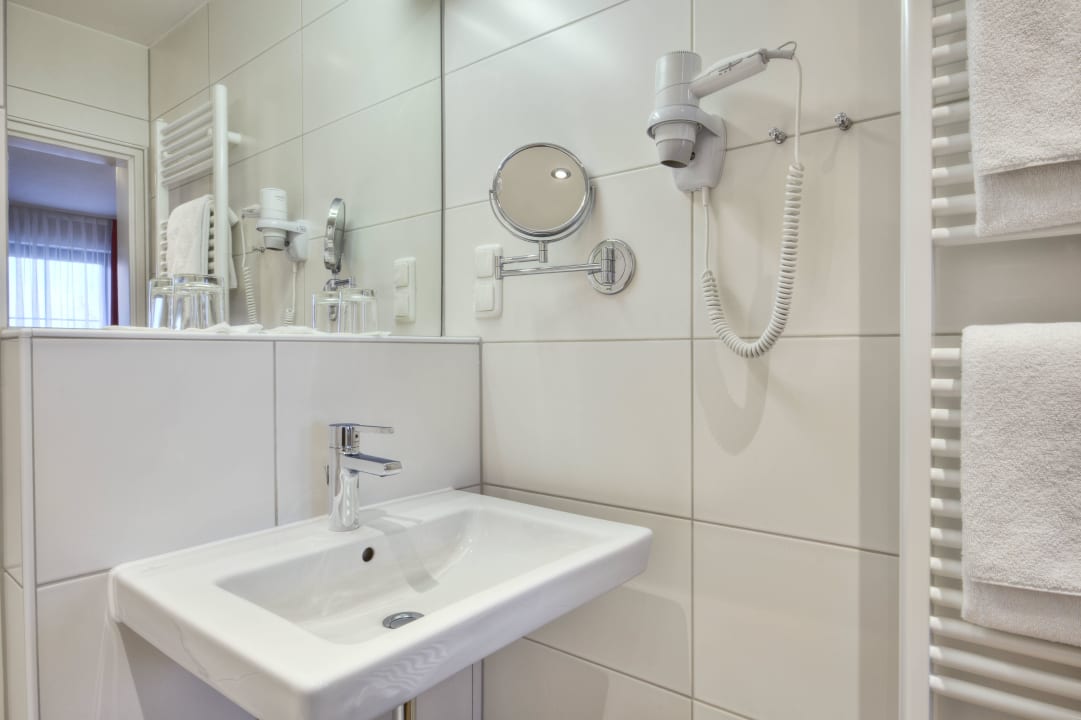 Bad Ströbinger Hof - Therme Wellness Resort