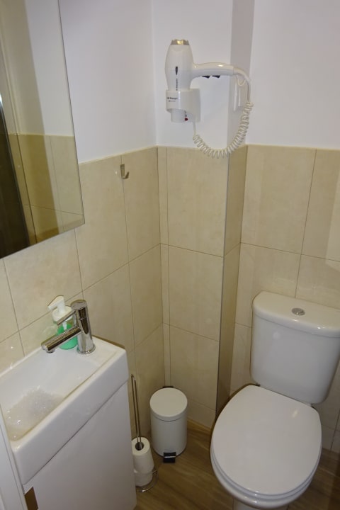 Zimmer 4U Lisbon Airport Suites