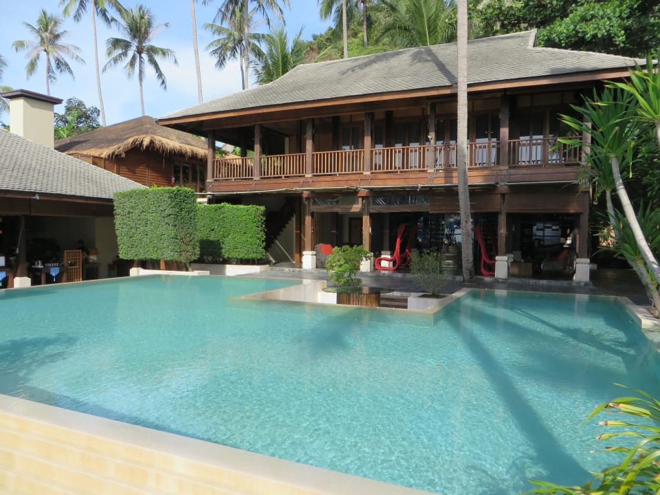 Blick zum Hauptgebäude Anantara Rasananda Koh Phangan -  Villas