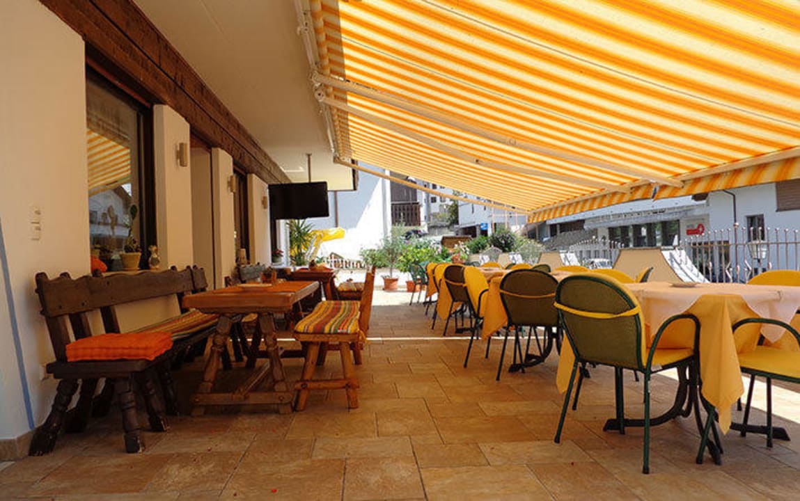 Genießen Sie die Ruhe auf unserer Sonnenterrasse Pension Brunhild