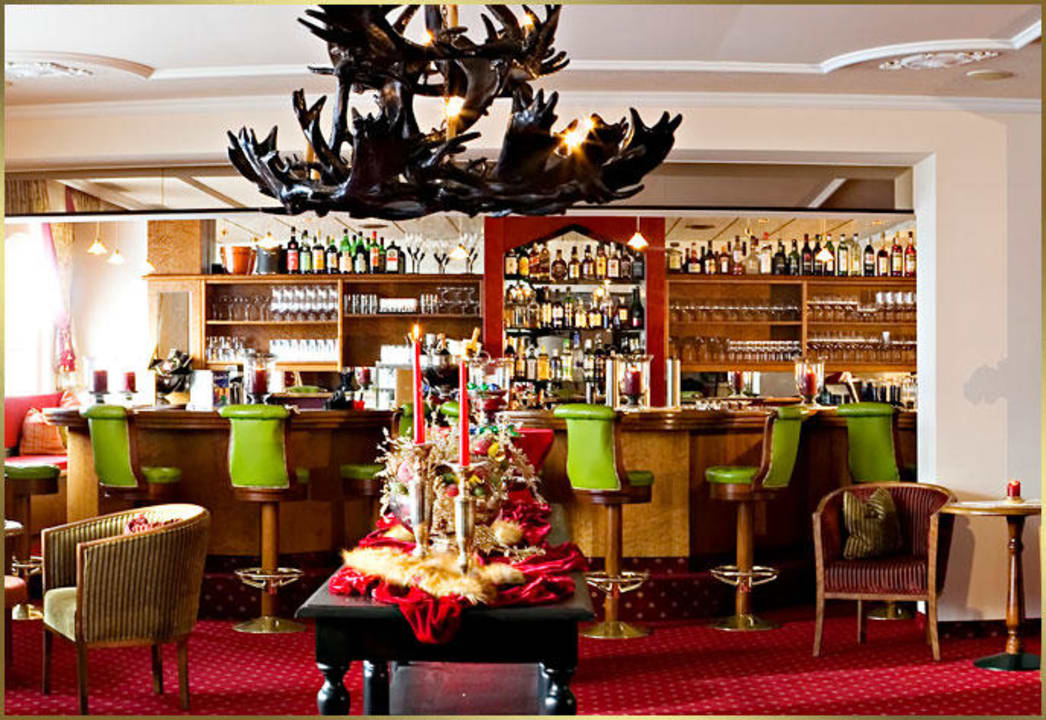 Die Bar Alpenhotel St. Christoph