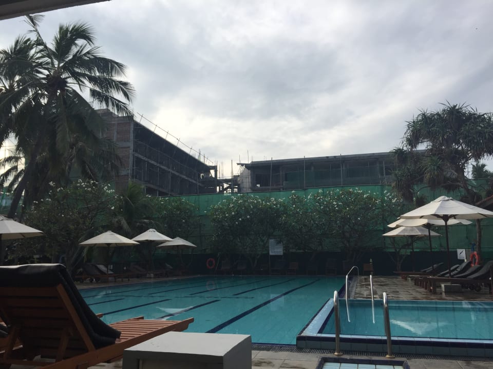 Pool Goldi Sands Hotel