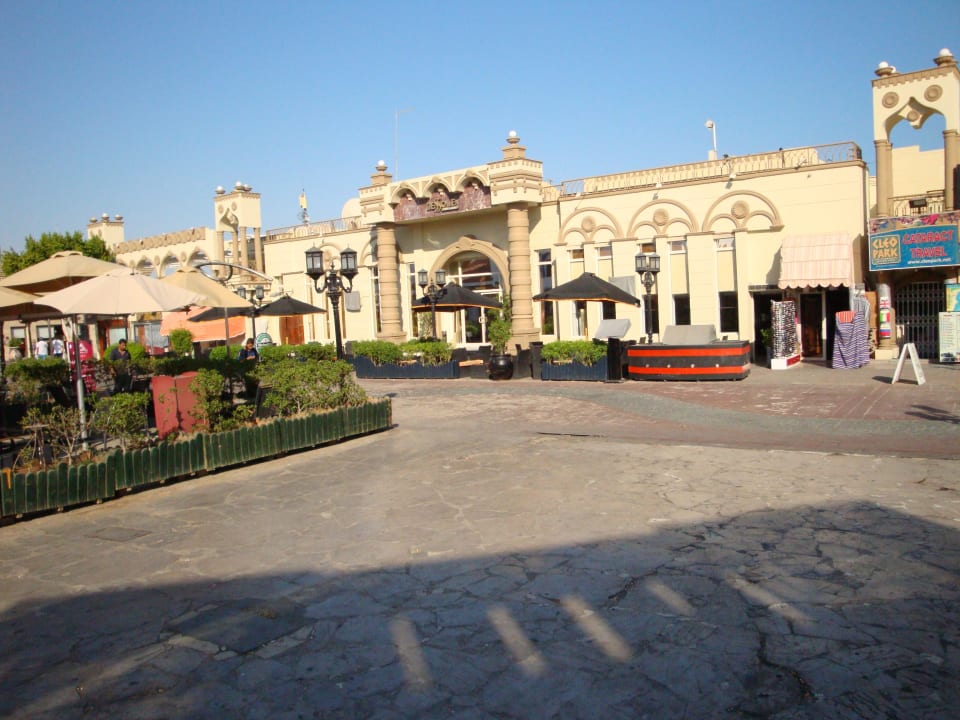 Вход в отель Cataract Layalina Hotel Naama Bay