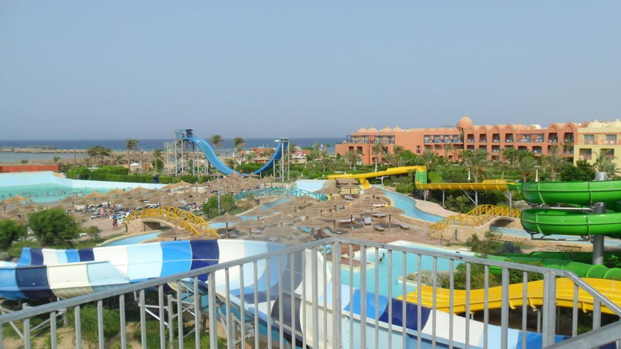Aquapark Titanic Beach Spa & Aqua Park