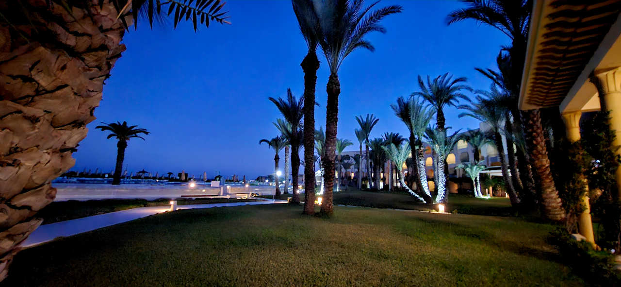 Gartenanlage Iberostar Waves Averroes