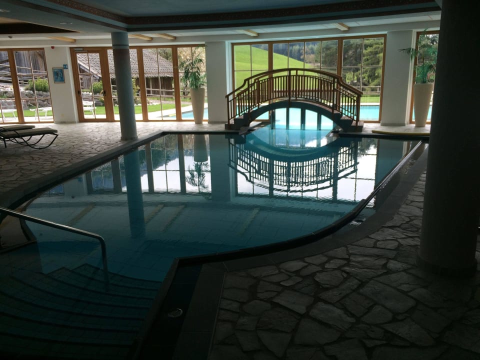 Pool Hotel Chalet Tianes