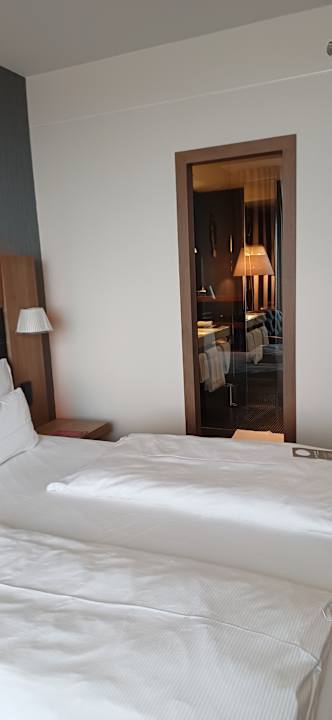 Zimmer Mövenpick Hotel Stuttgart Airport