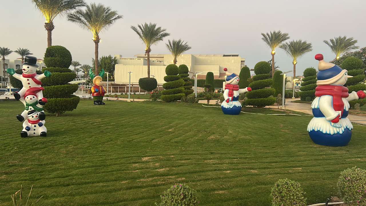 Gartenanlage Pickalbatros Dana Beach Resort - Hurghada