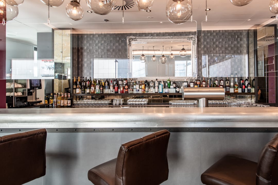 Gastro Premier Inn Stuttgart City Centre Hotel