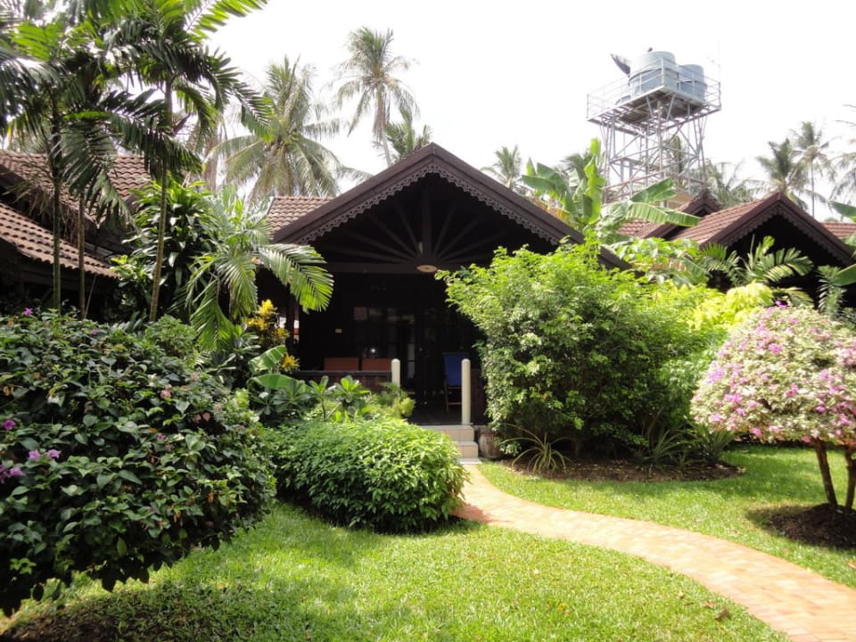 Nichtrenovierte Bungis in Strandnähe Paradise Beach Resort, Samui