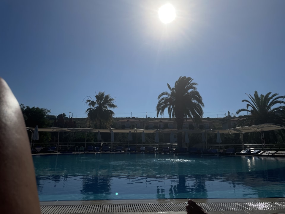 Pool Club Resort Atlantis