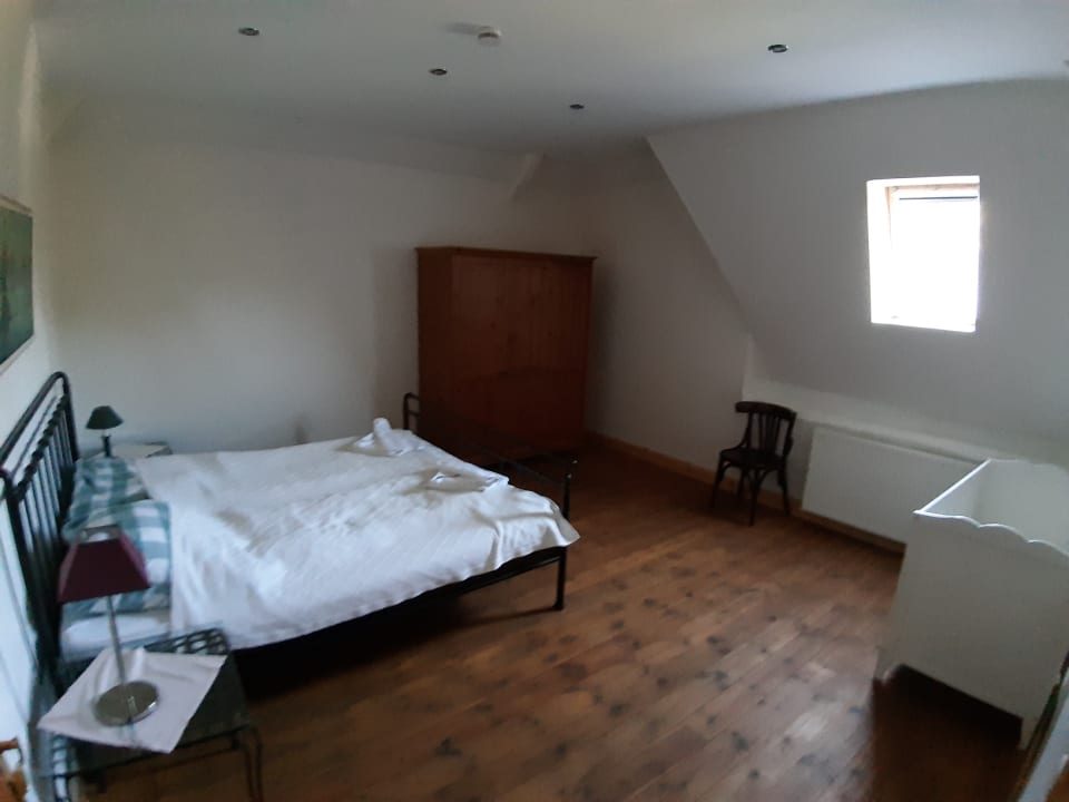 Zimmer Ferien & Pferdehof Gut Klein Nienhagen