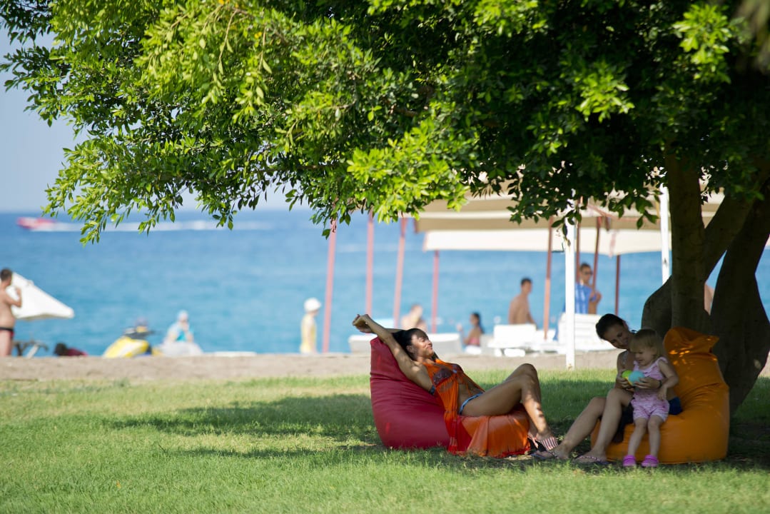 Garden Armas Gül Beach