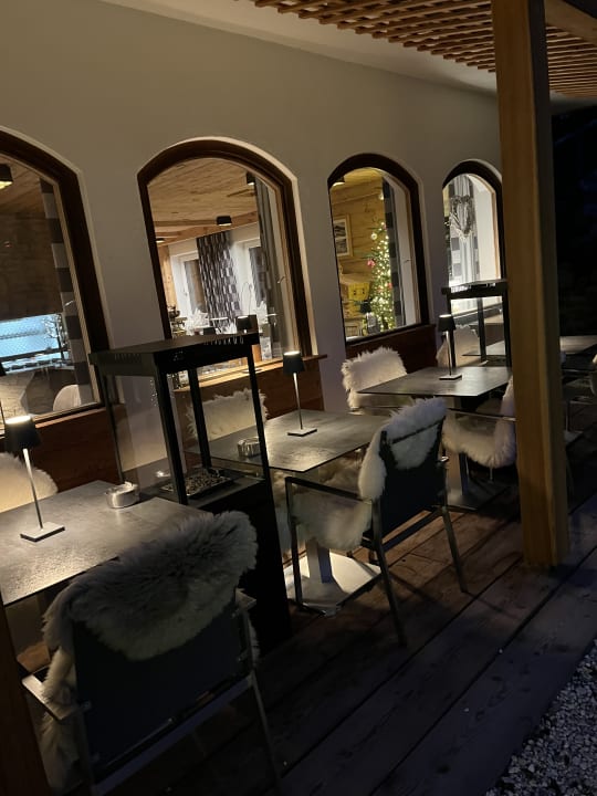 Außenansicht Almhotel Grünsteinblick