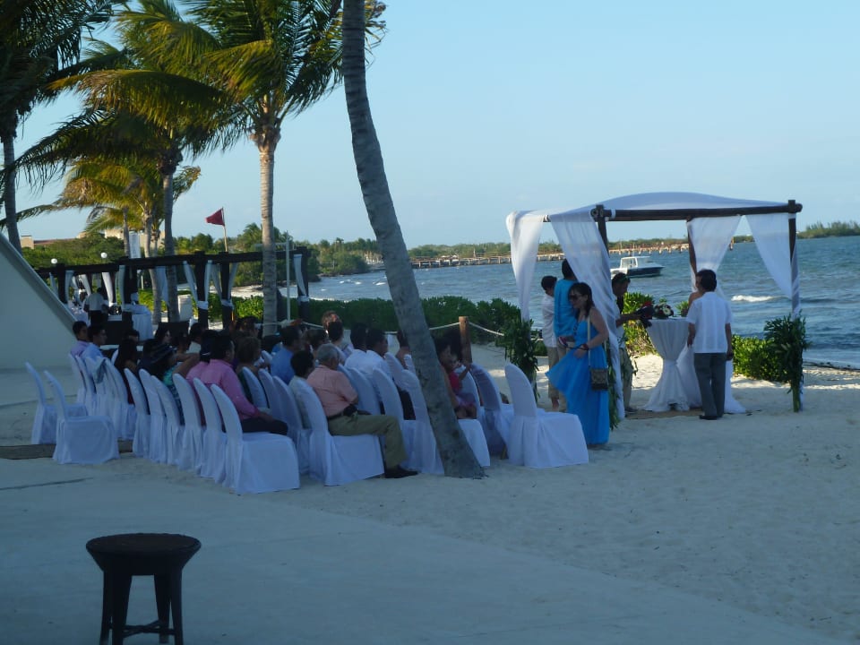 Viele Hochzeiten gibt es zu sehen  BlueBay Grand Esmeralda