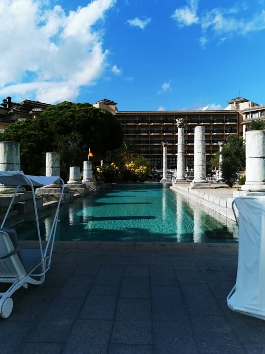 Pool Xanadu Resort Hotel