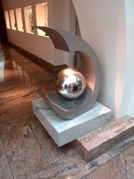 Skulptur Grand Elysée Hamburg