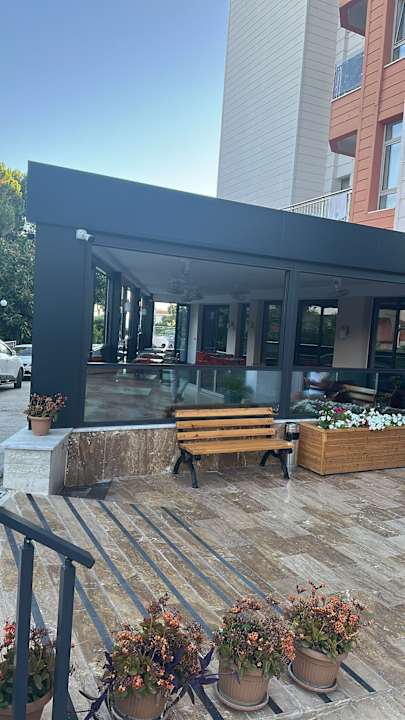 Außenansicht Hotel Sirma