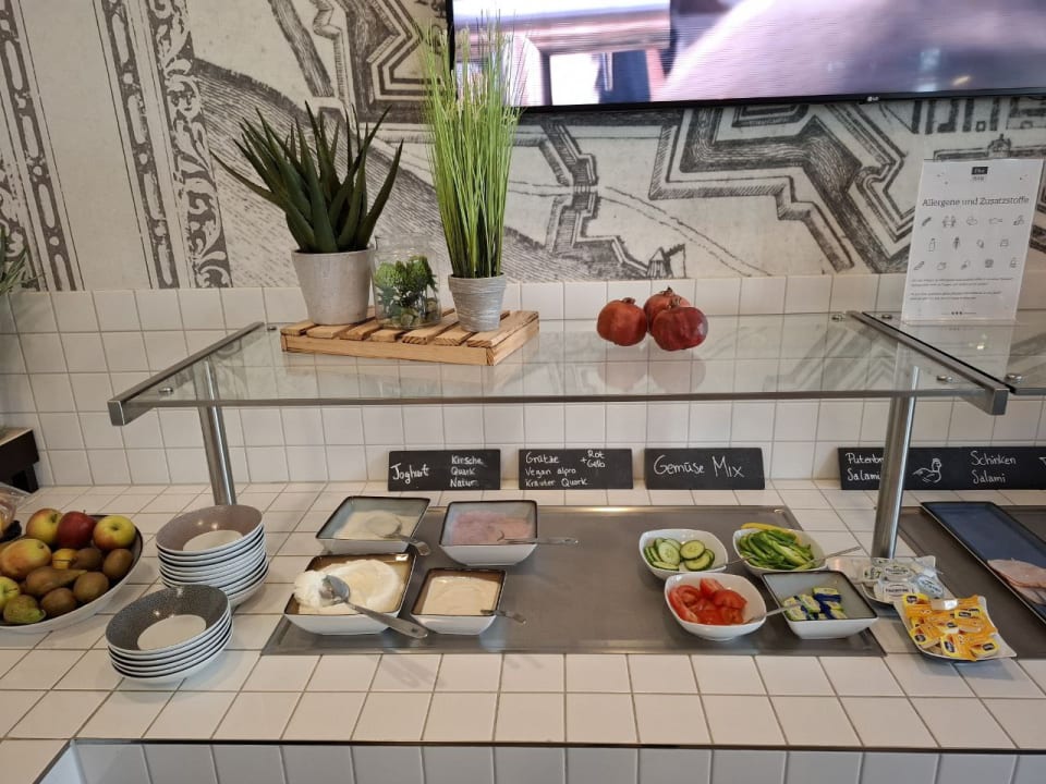 Gastro Holiday Inn - the niu, Square Mannheim