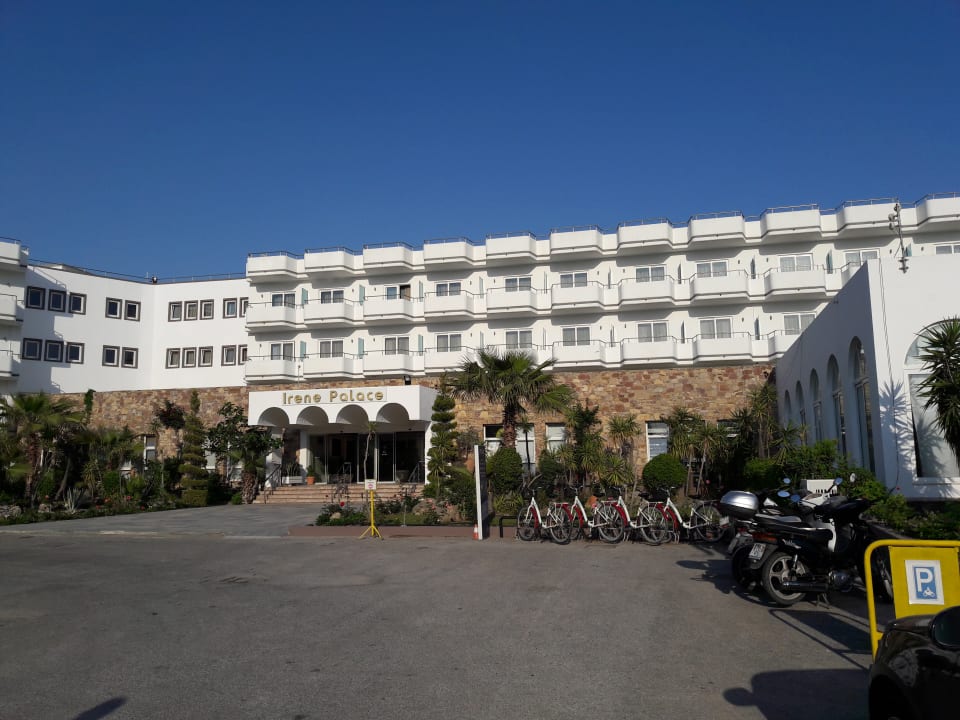 Außenansicht Irene Palace Beach Resort Club alltoura