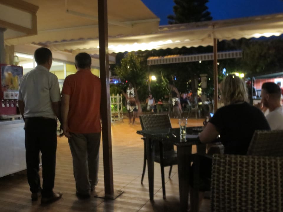 Außenansicht Side Bay Hotel