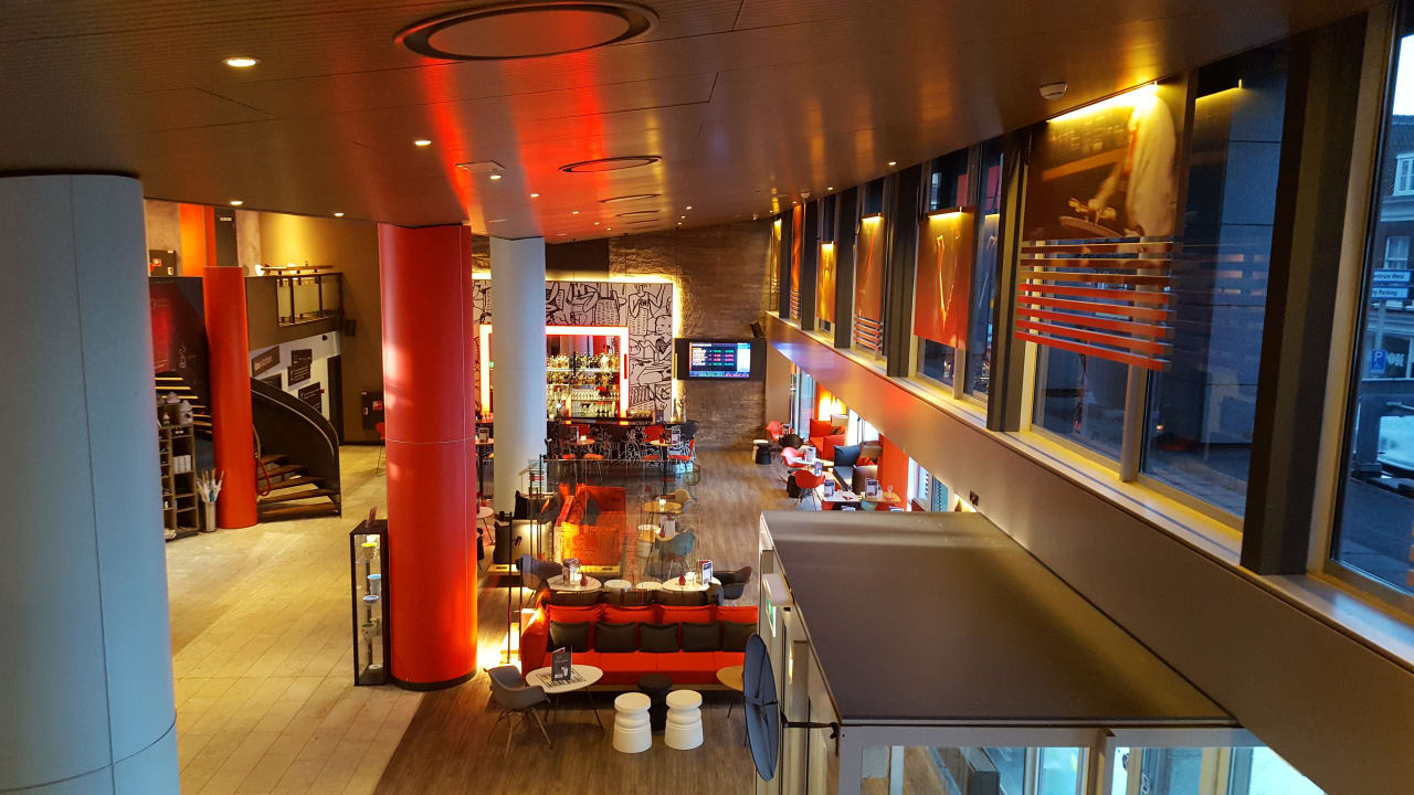 Lobby ibis Den Haag City Centre Hotel
