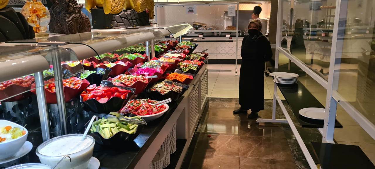 Gastro Well Palace Side