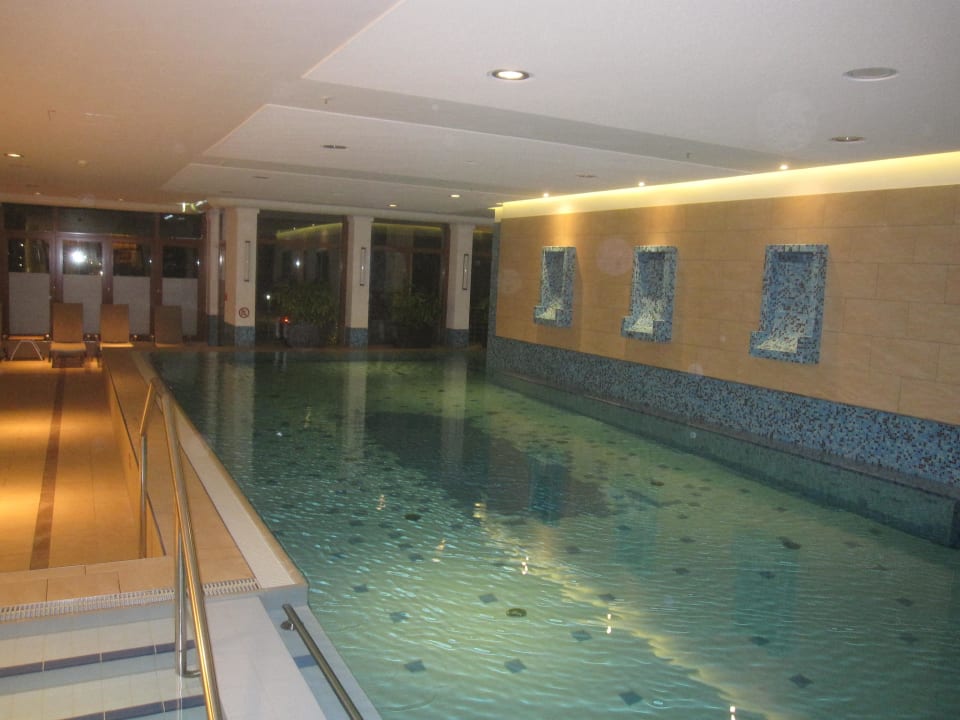 Pool ATLANTIC Hotel Wilhelmshaven