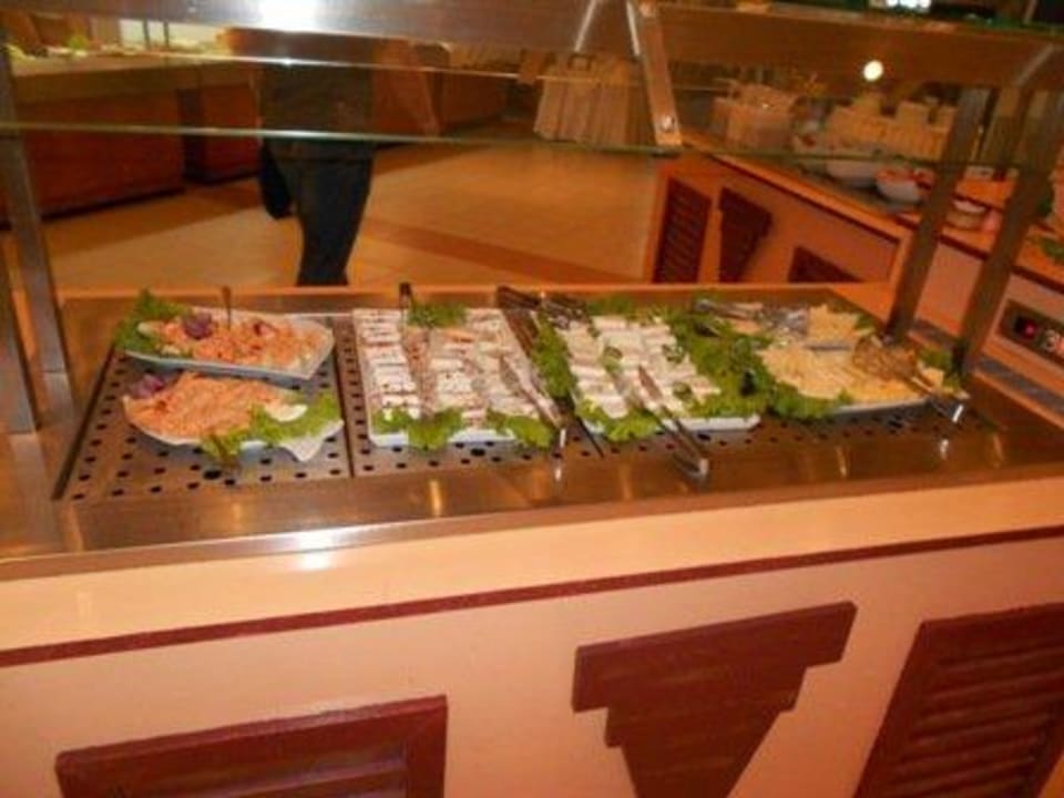 Reichliche Auswahl von Speisen Duni Royal Holiday Village