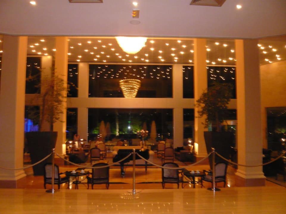Lobby Hotel Grecian Park