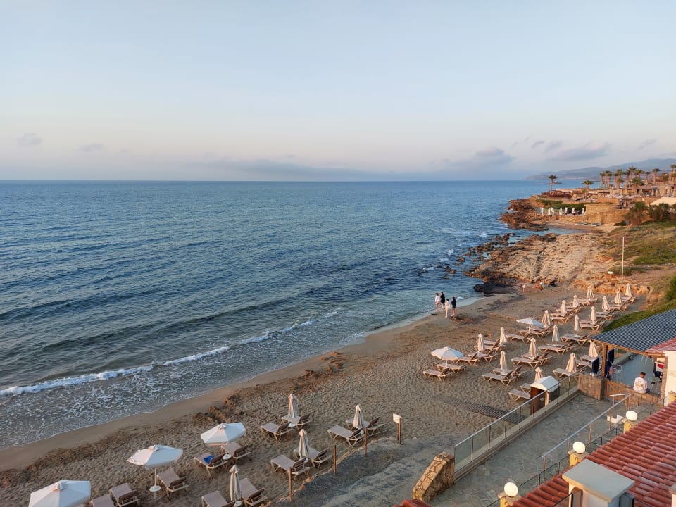 Strand Alexander Beach Hotel & Village Resort
