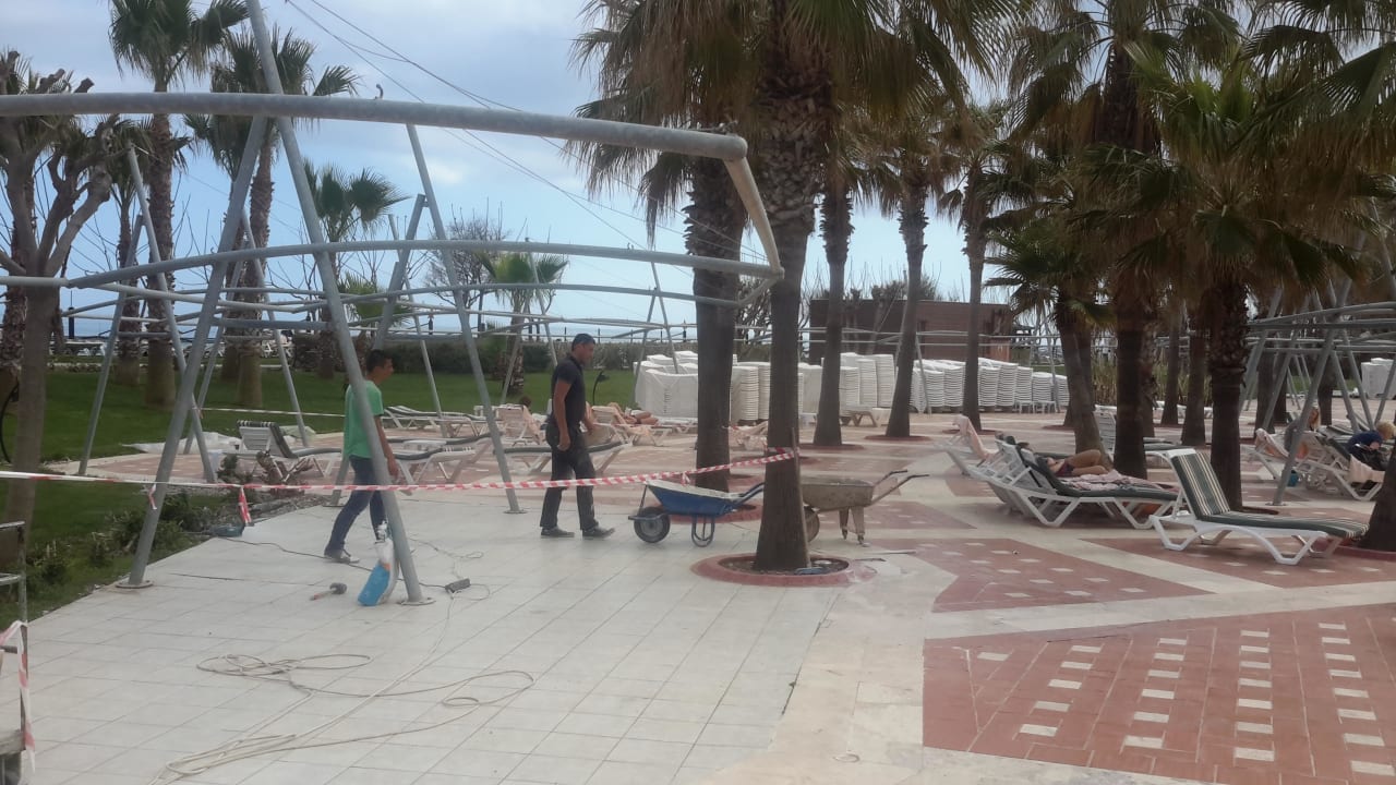 Staub am Pool Limak Limra Hotel & Resort