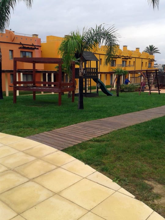 Poolbereich NH Marina Portimão Resort