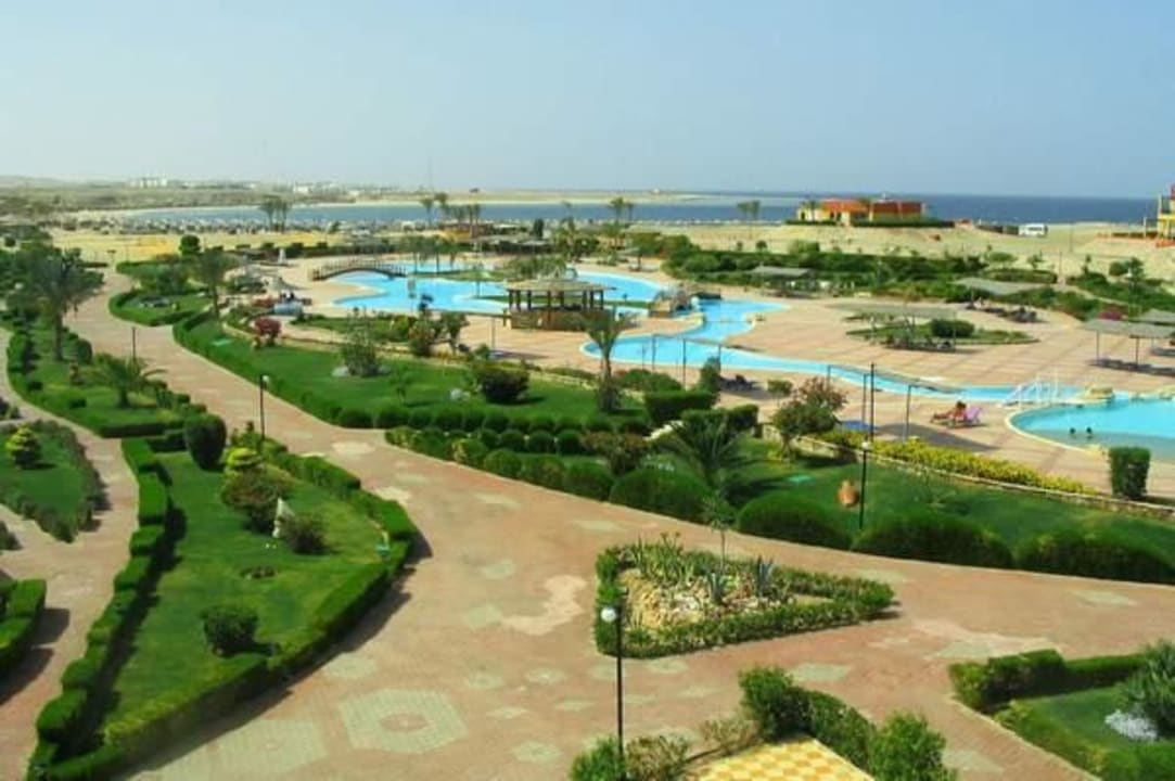 Basen i zatoka Malikia Resort Abu Dabbab