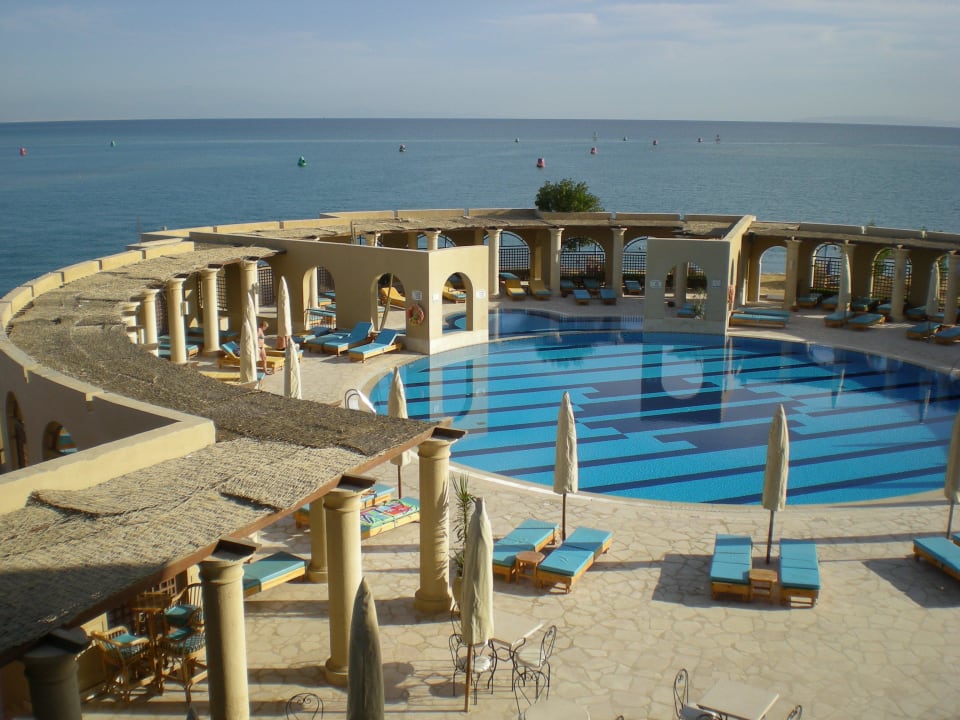 Blick auf den Hauptpool Hotel Three Corners Ocean View prestige - Adults only