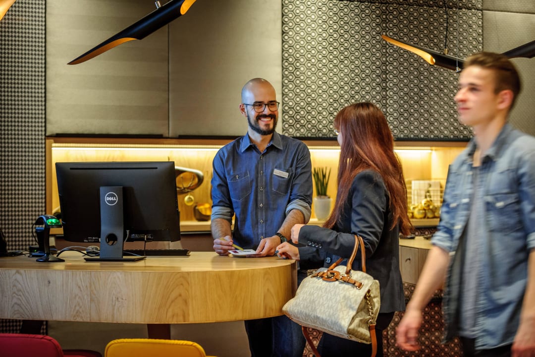 Rezeption Mercure Berlin Wittenbergplatz