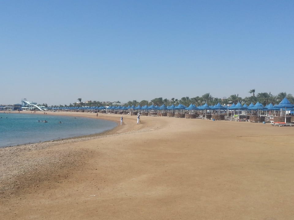 Riesiger Strand, herrlich!!! The Grand Hotel Hurghada